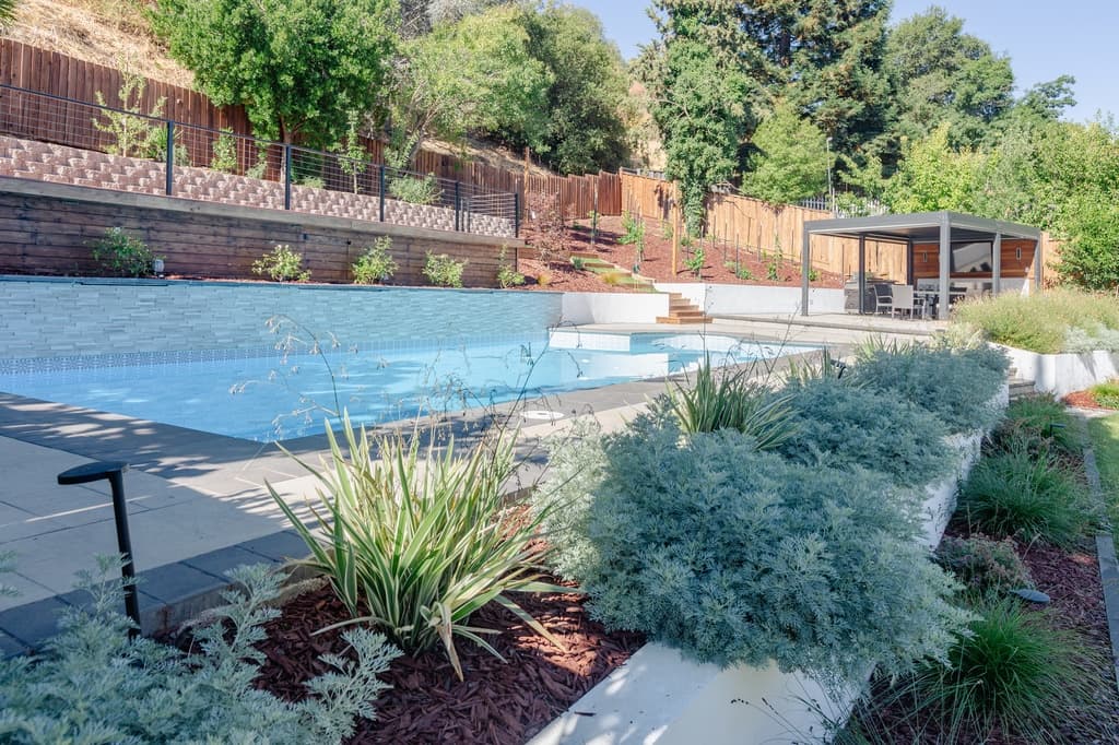 Beautiful hardscape patio design with natural stone